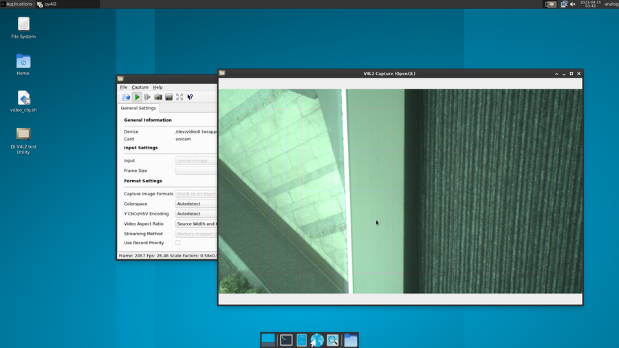 ../../../../_images/rpi_running_qv4l2.png